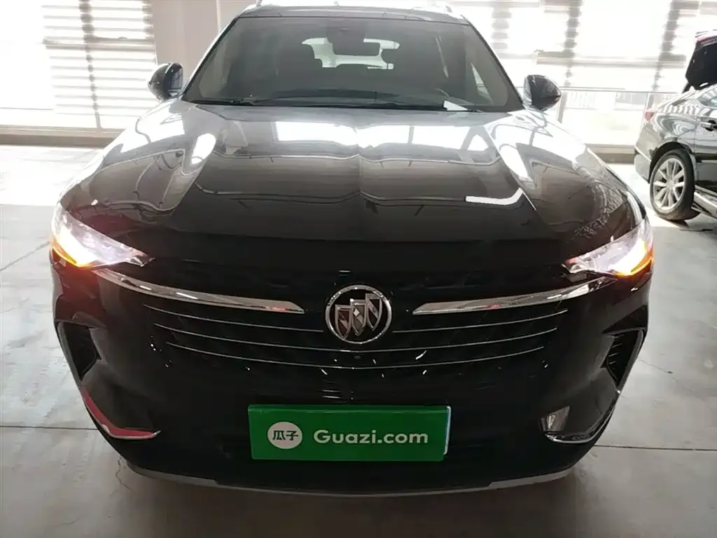 Buick Envision Plus — фото 2