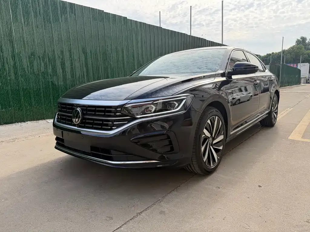 Volkswagen Passat — фото 5