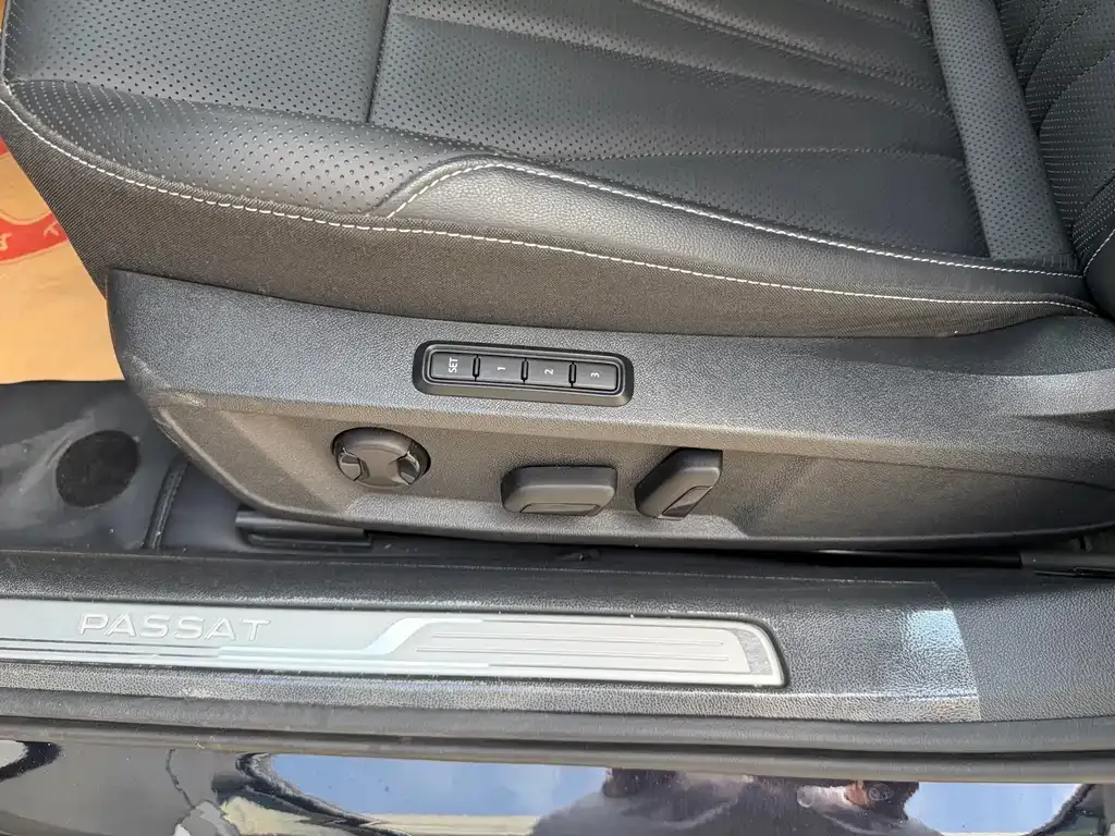 Volkswagen Passat — фото 10