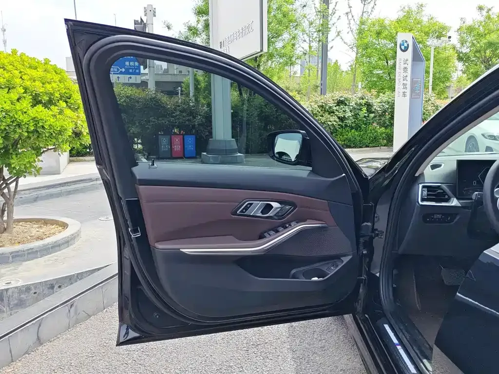 BMW 3 Series — фото 10