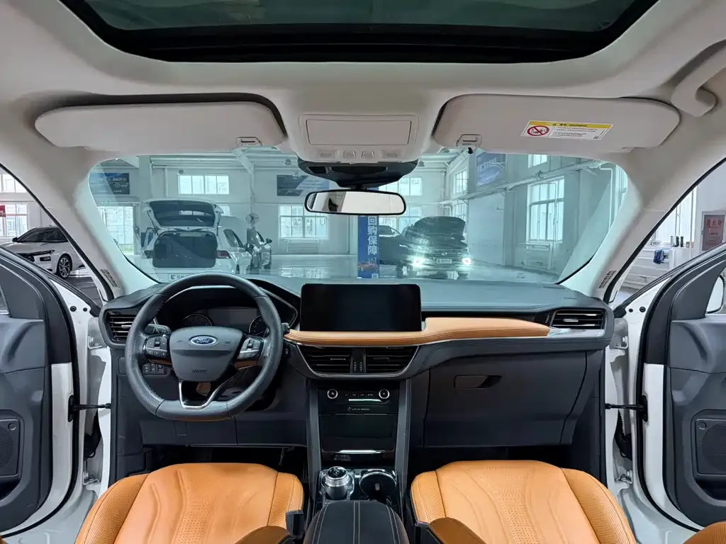 Ford Escape 2023 из CN, фото 7