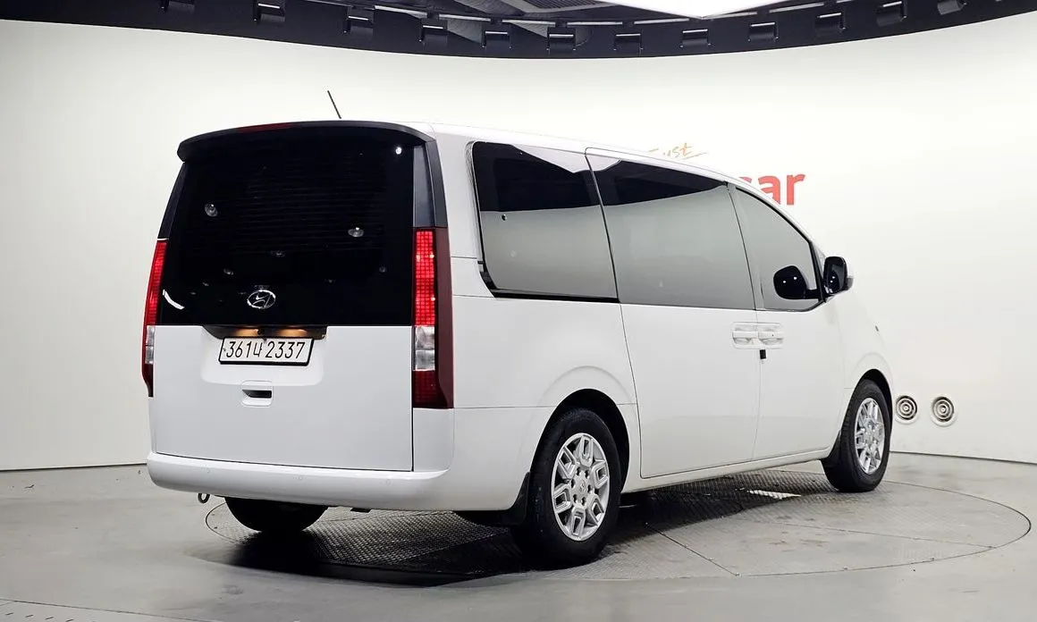 Hyundai Staria — фото 4