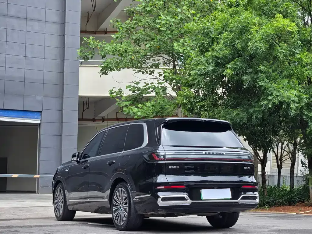 Geely Galaxy M9 — фото 6
