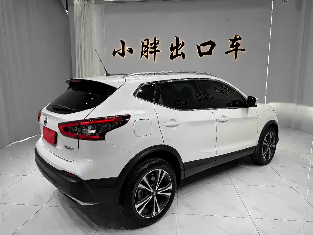 Nissan Qashqai — фото 6