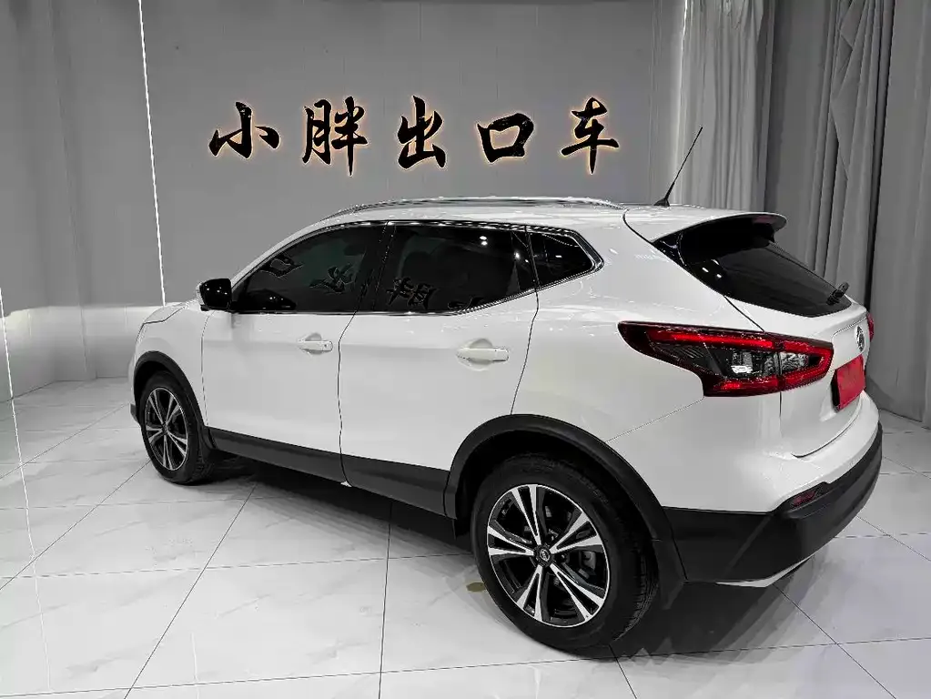 Nissan Qashqai — фото 4