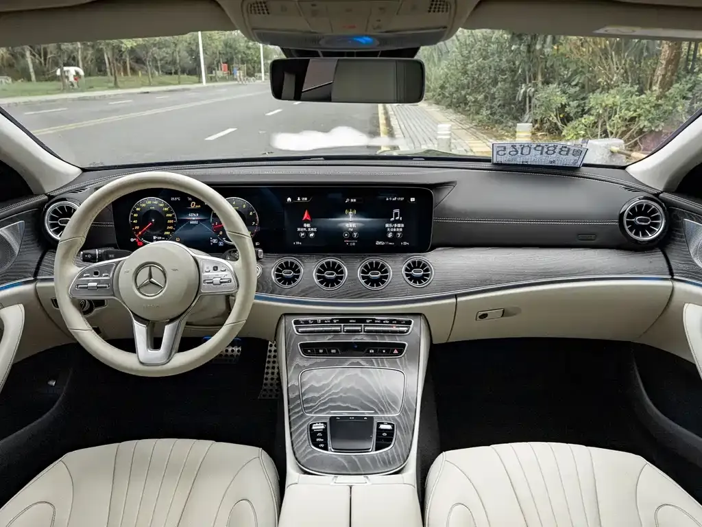 Mercedes-Benz CLS — фото 4