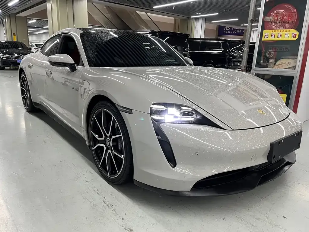 Porsche Taycan 2023 из CN, фото 8