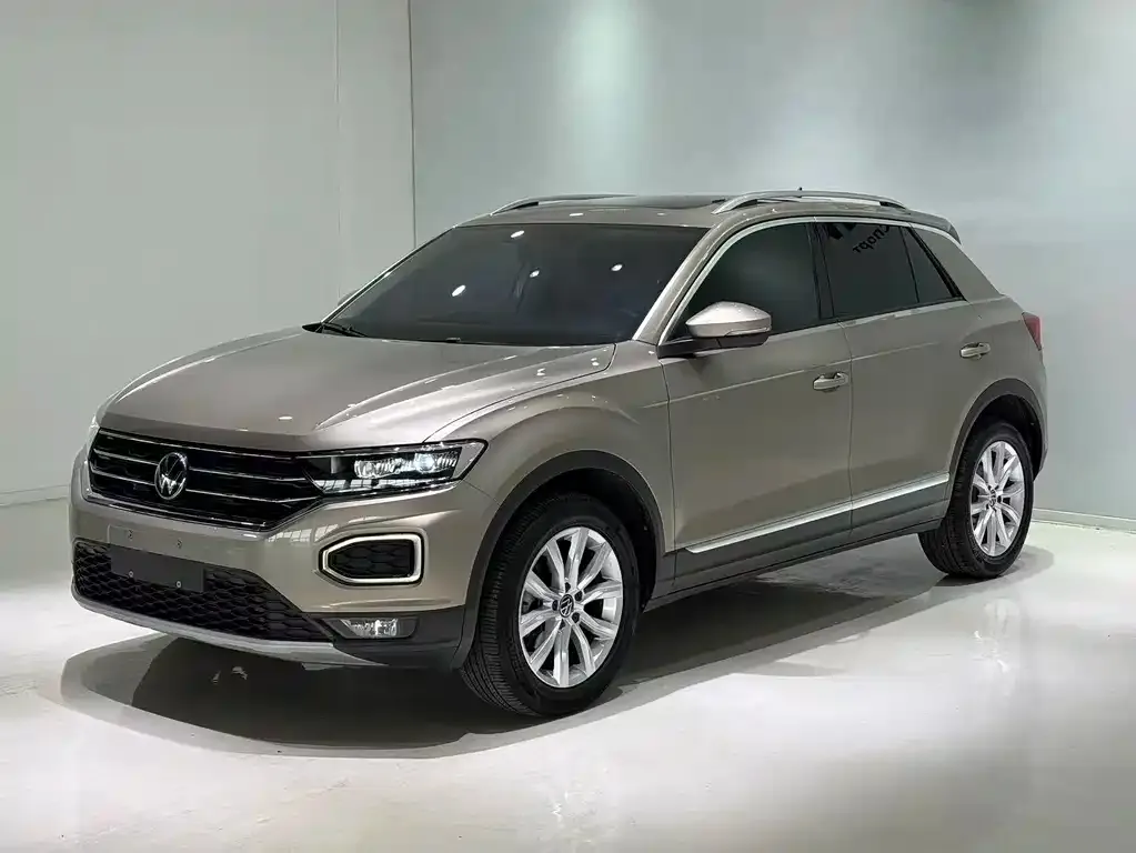 Volkswagen T-Roc — фото 1