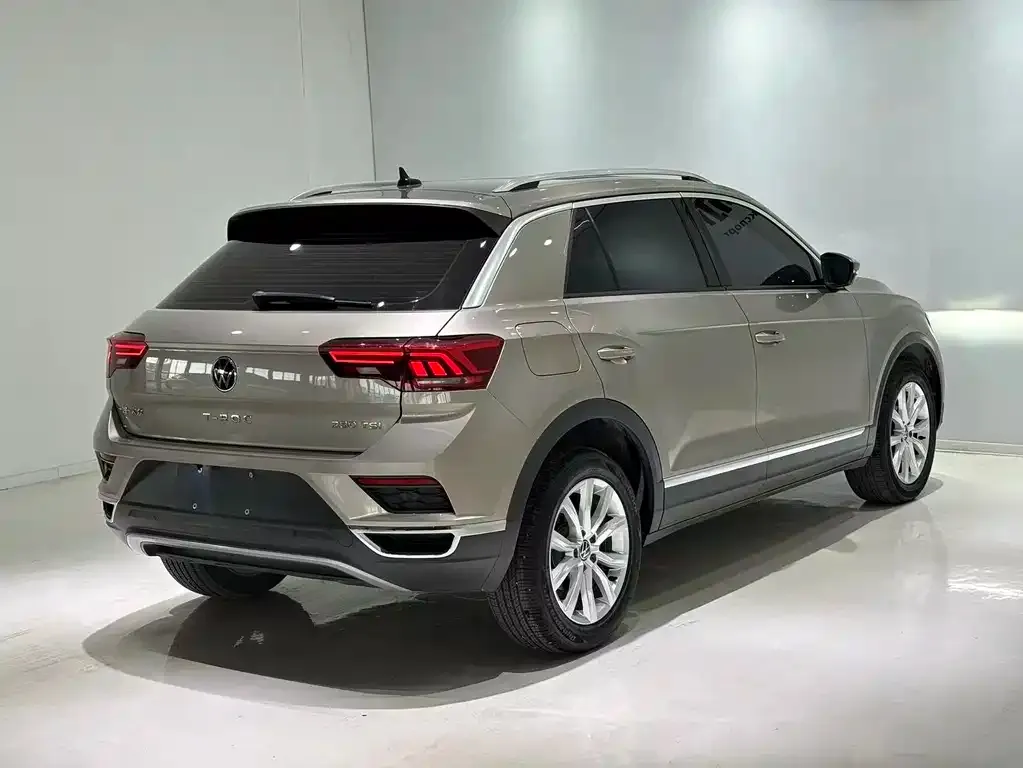 Volkswagen T-Roc — фото 2