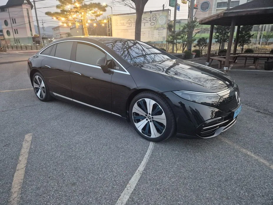 Mercedes-Benz EQS 2023 из KR, фото 2
