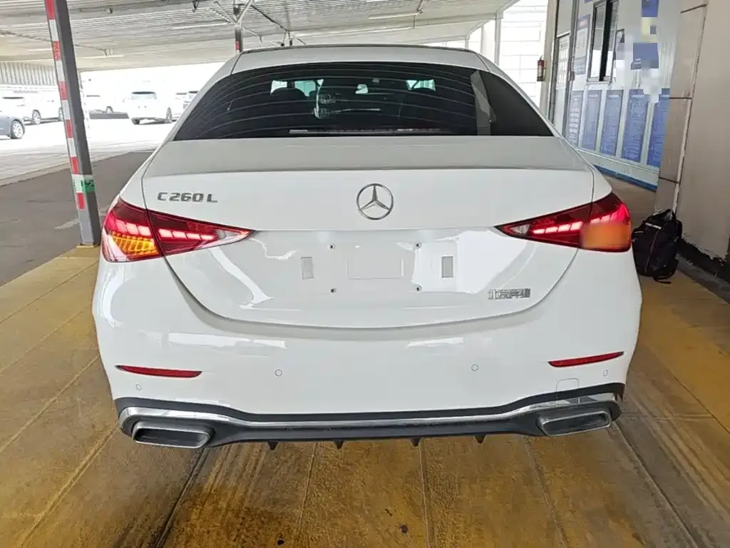 Mercedes-Benz C-Class — фото 10