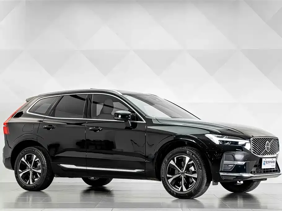 Volvo XC60 — фото 2