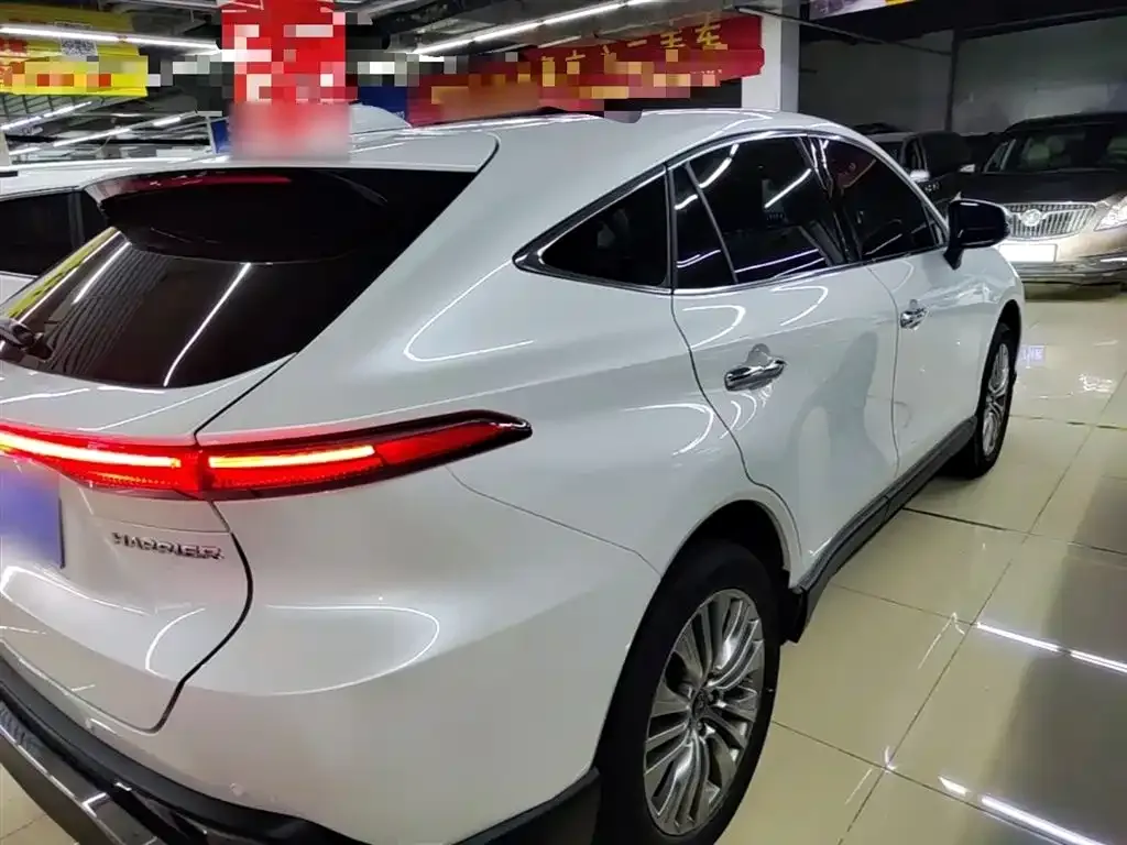Toyota Harrier 2022 из CN, фото 3