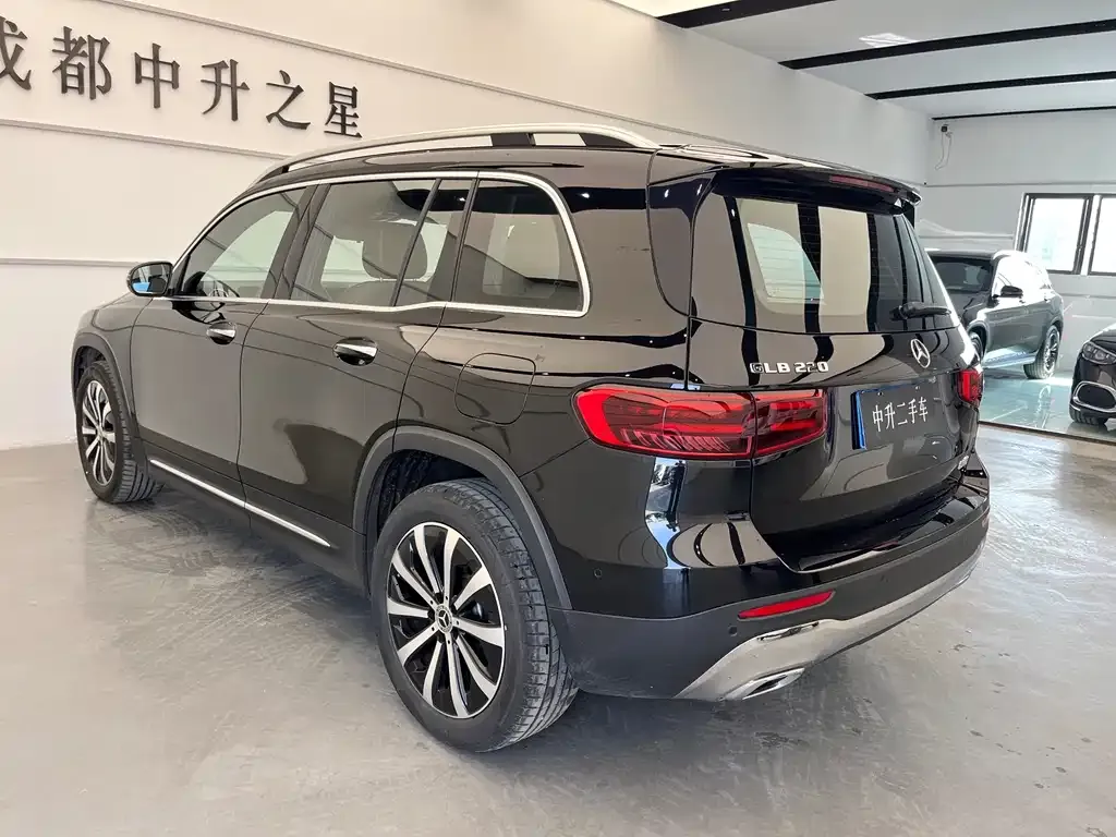 Mercedes-Benz GLB — фото 6