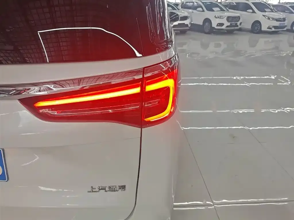 Buick GL8 2024 из CN, фото 3