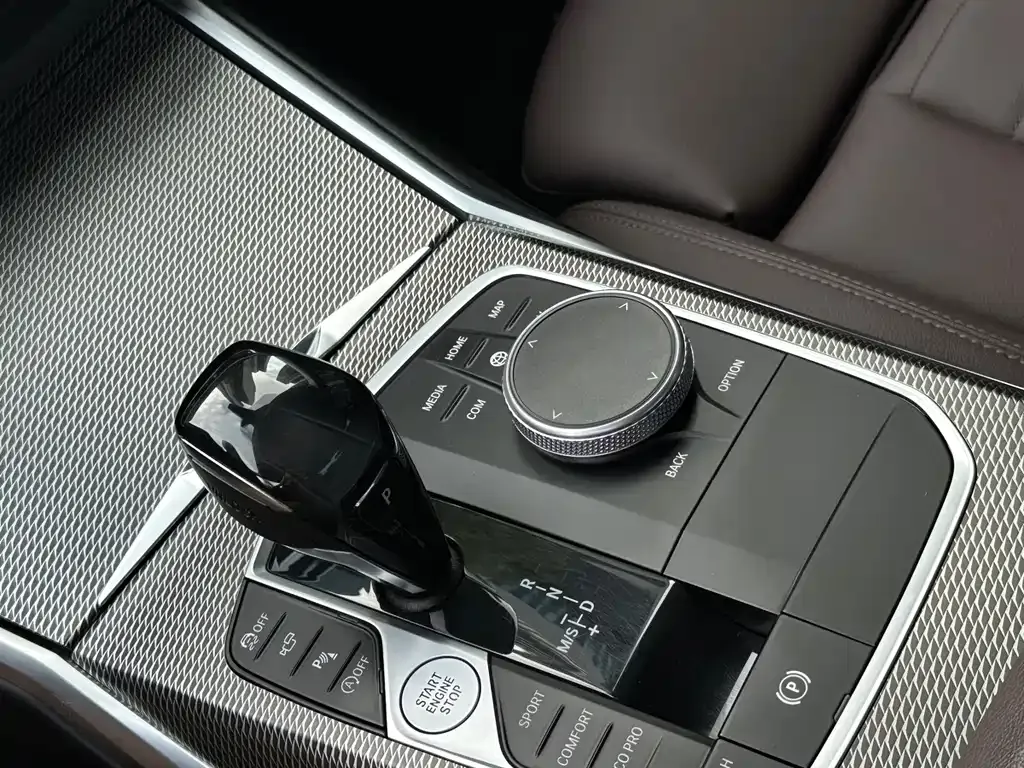 BMW 3 Series 2021 из CN, фото 8