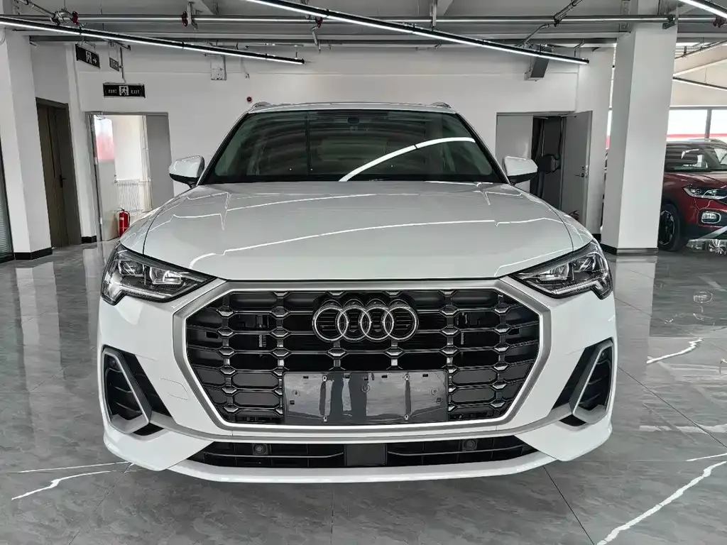 Audi Q3 — фото 7