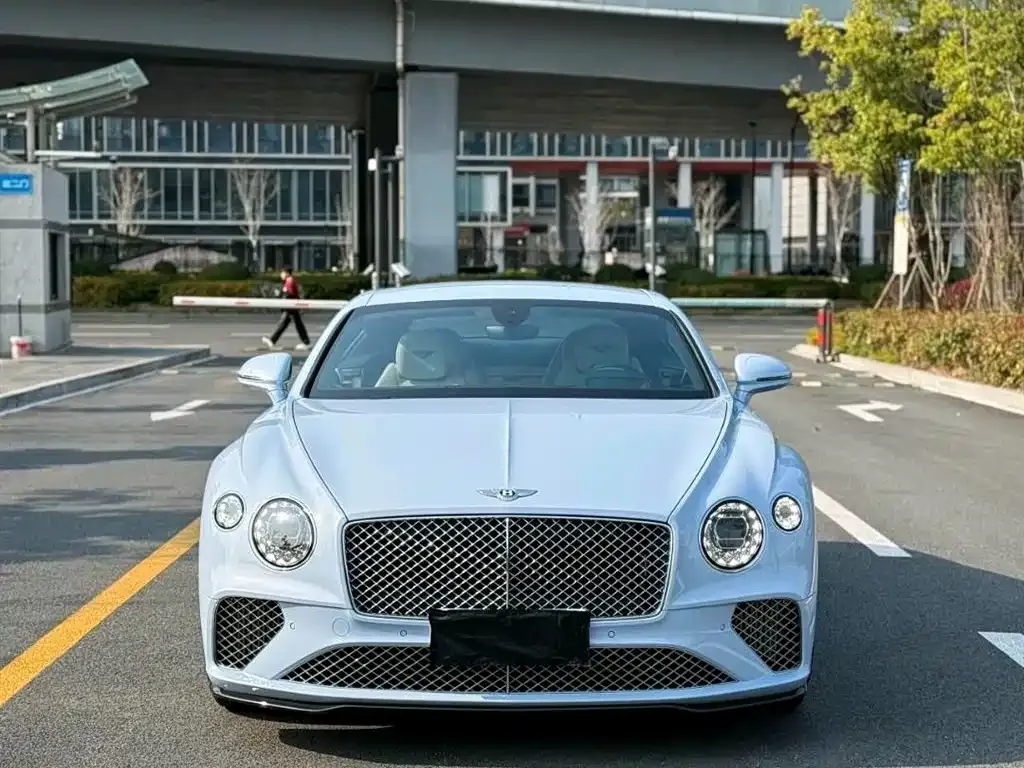 Bentley Continental — фото 6