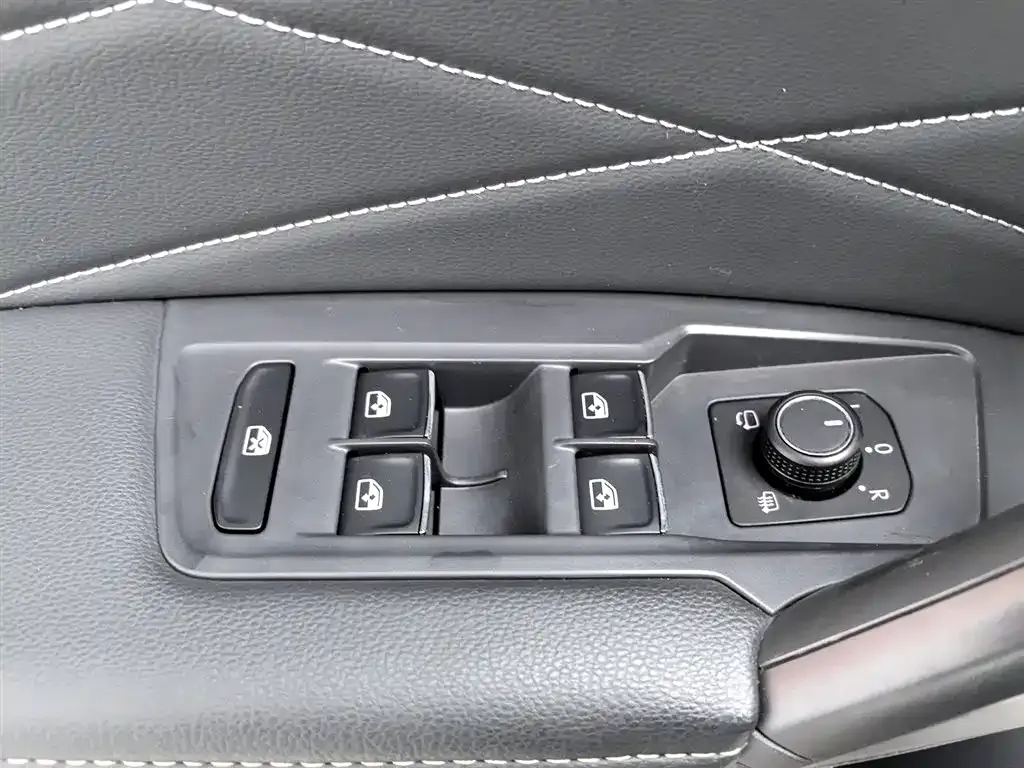 Volkswagen Tiguan L 2024 из CN, фото 9