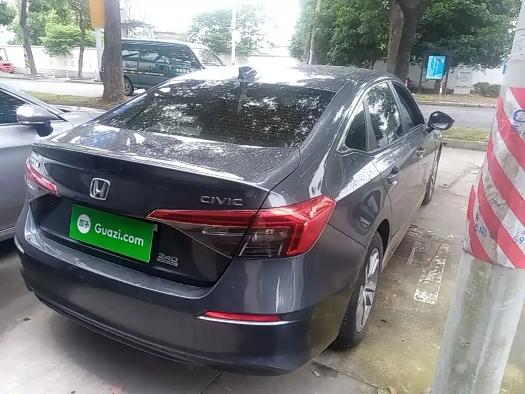 Honda Civic — фото 4