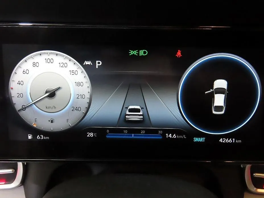 Hyundai AVANTE 2021 из KR, фото 3