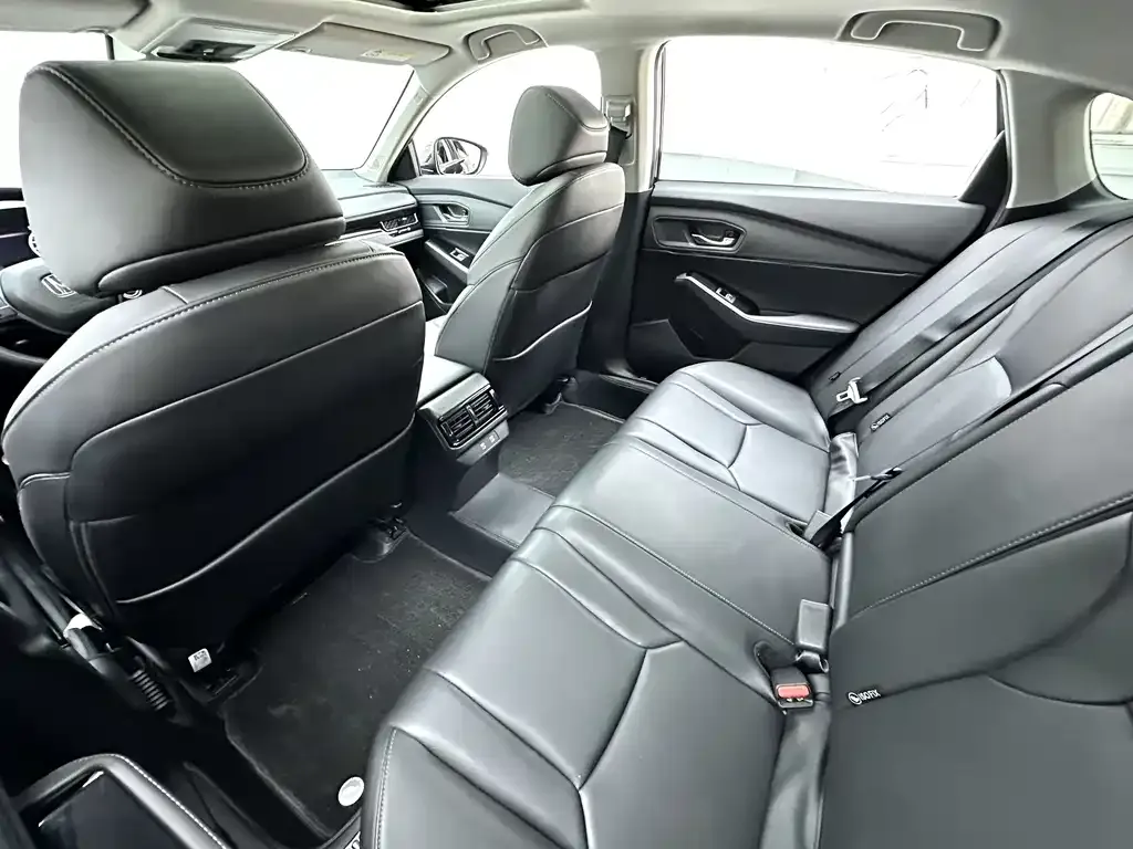 Honda Inspire — фото 2