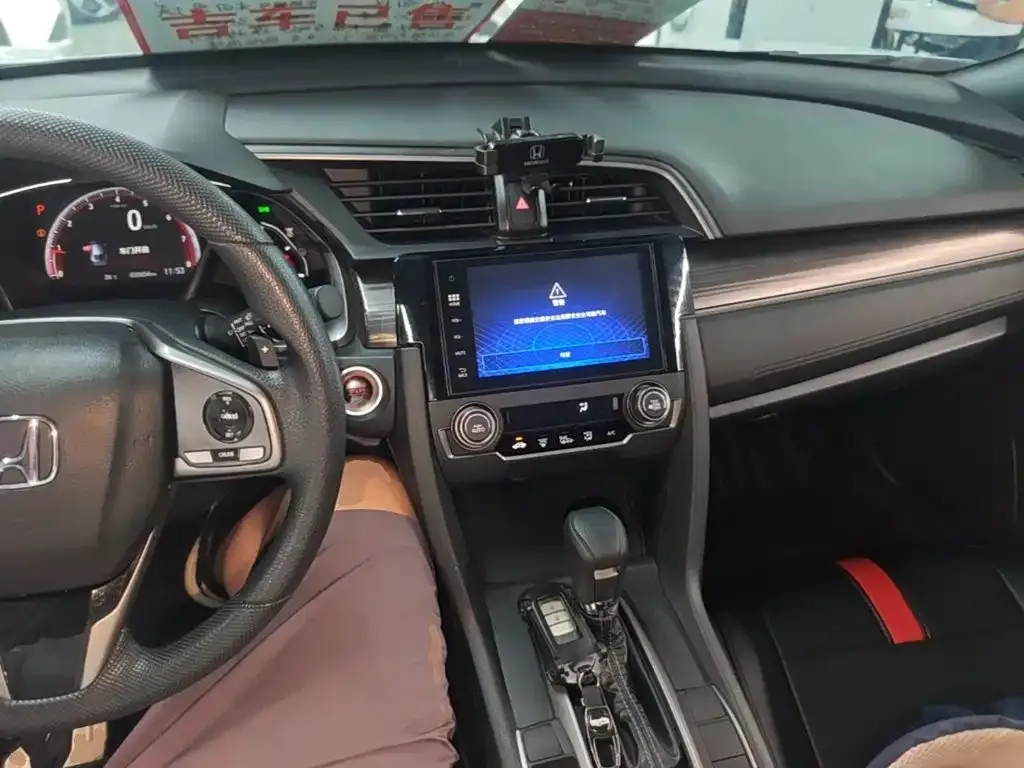 Honda Civic — фото 8