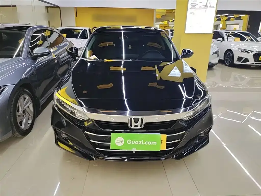 Honda Accord — фото 10