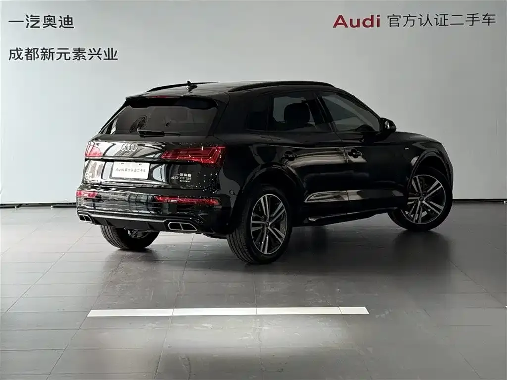 Audi Q5L — фото 3