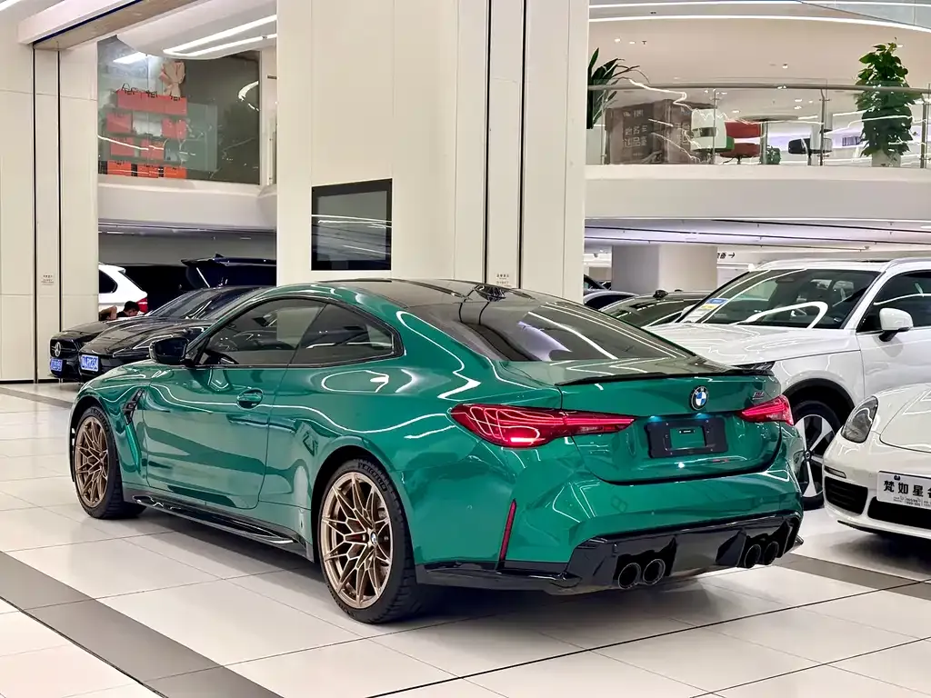BMW M4 — фото 8