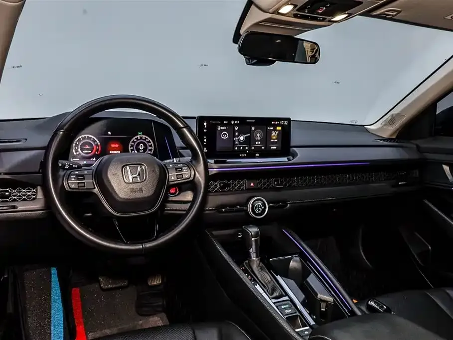 Honda Accord — фото 7