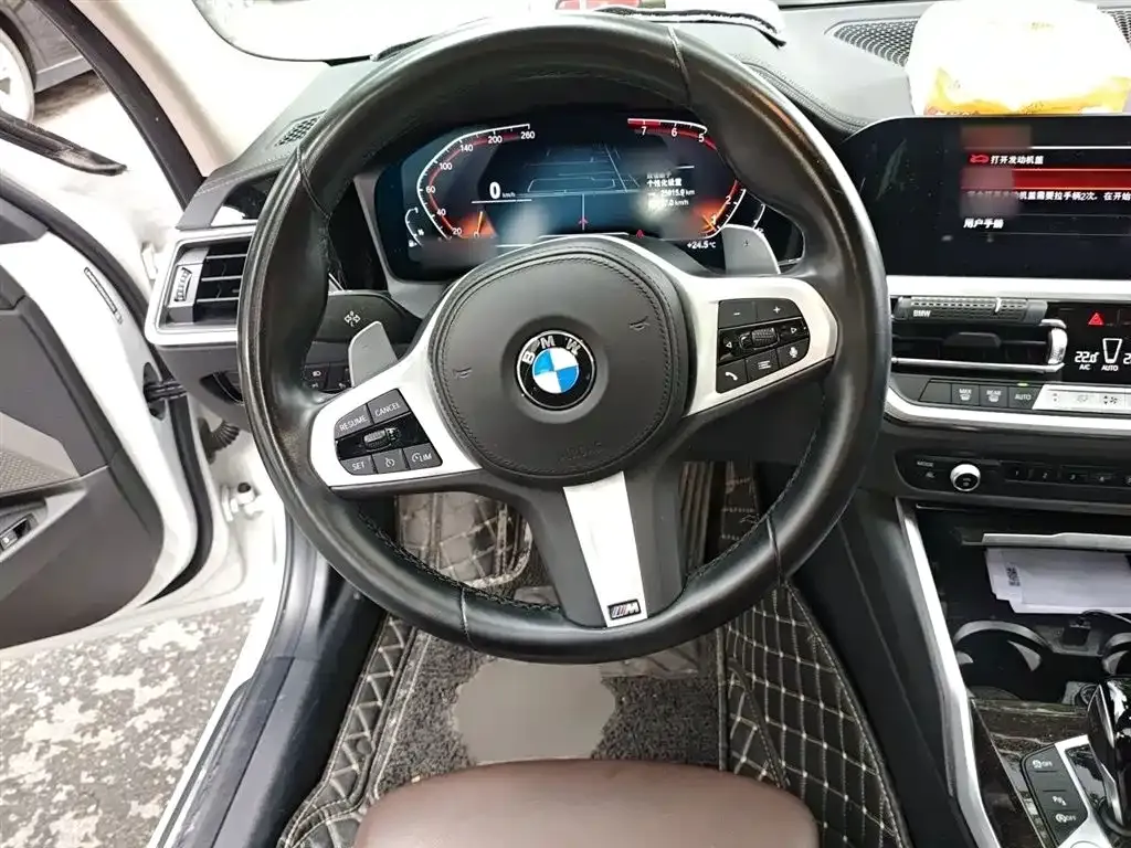 BMW 3 Series 2022 из CN, фото 2
