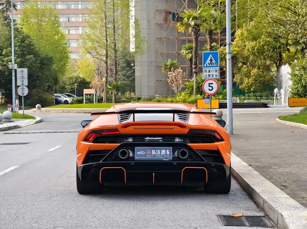 Lamborghini Huracan — фото 6