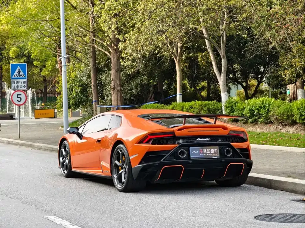 Lamborghini Huracan — фото 8