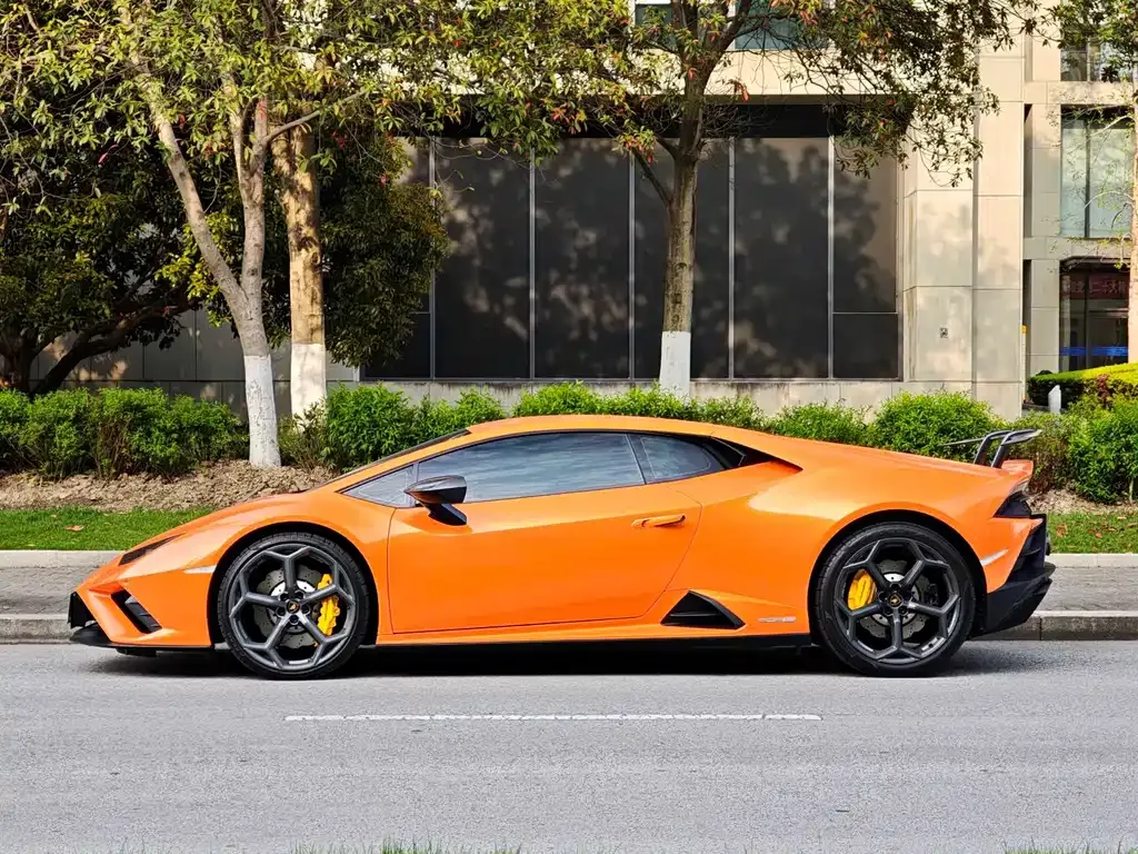 Lamborghini Huracan — фото 2