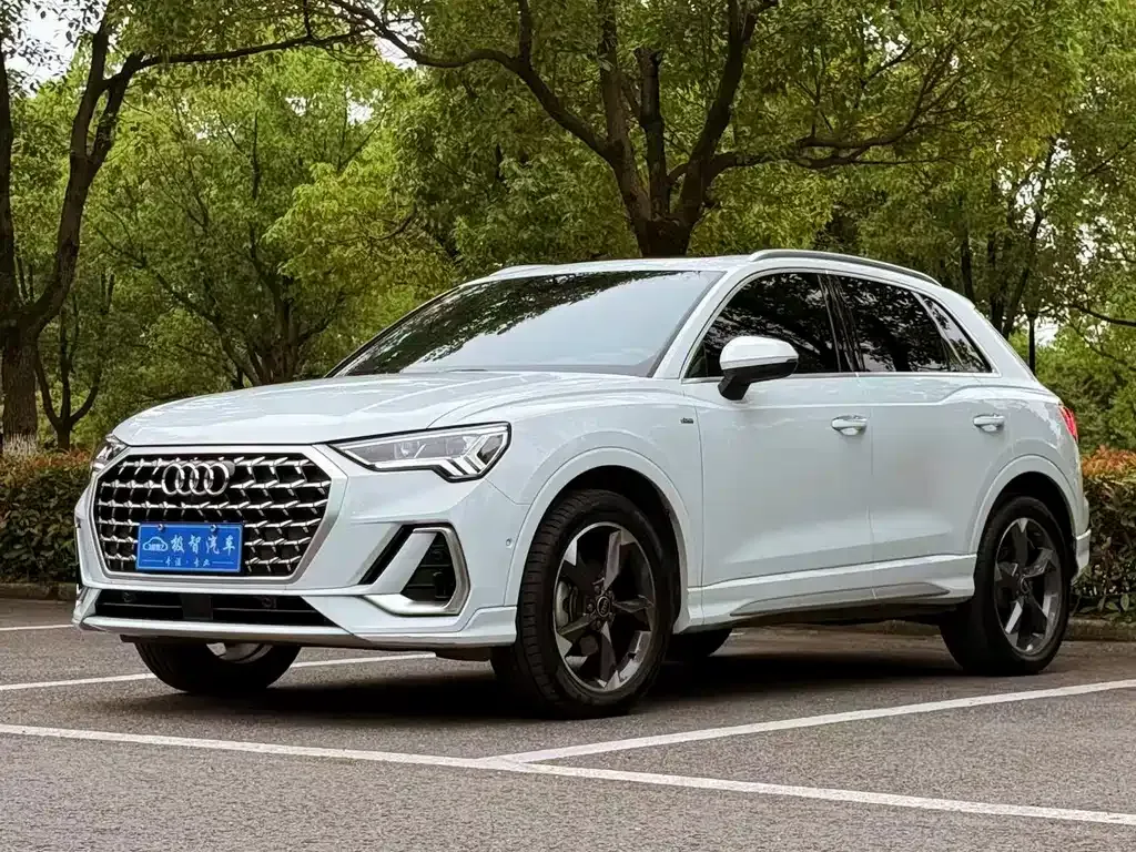 Audi Q3 2024 из CN, фото 1