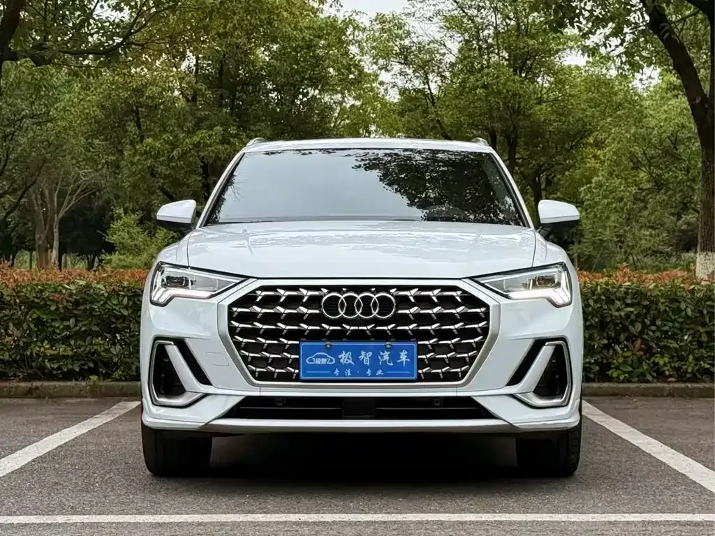 Audi Q3 2024 из CN, фото 3