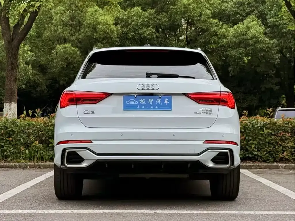 Audi Q3 2024 из CN, фото 2