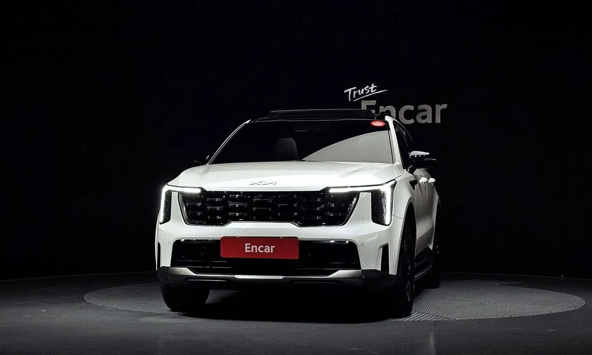 Kia Sorento — фото 5