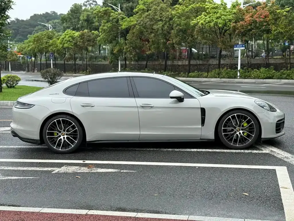 Porsche Panamera — фото 10