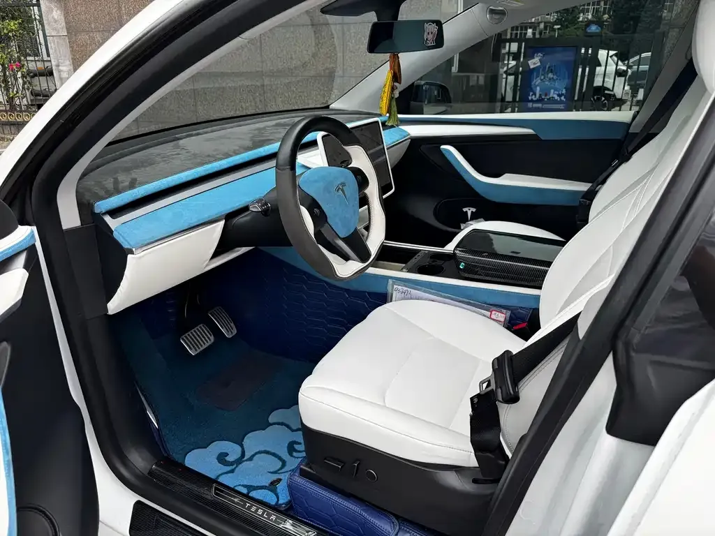 Tesla Model Y — фото 4