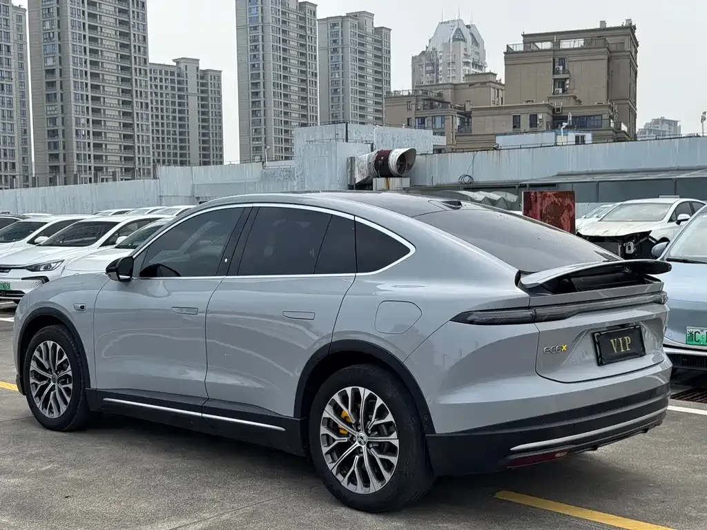 NIO EC6 — фото 10