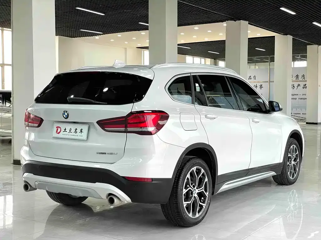 BMW X1 — фото 2