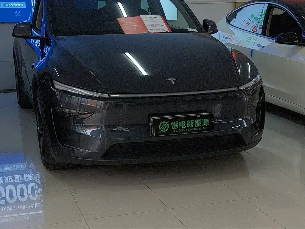 Tesla Model Y — фото 7