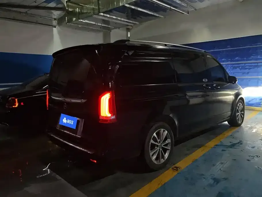 Mercedes-Benz V-Class 2022 из CN, фото 2