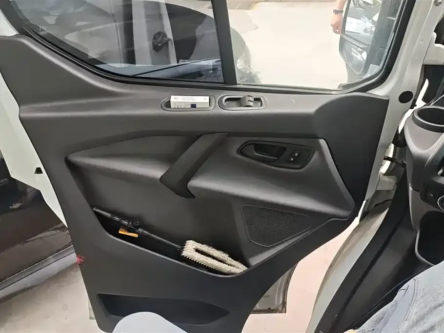 Ford Transit 2021 из CN, фото 5