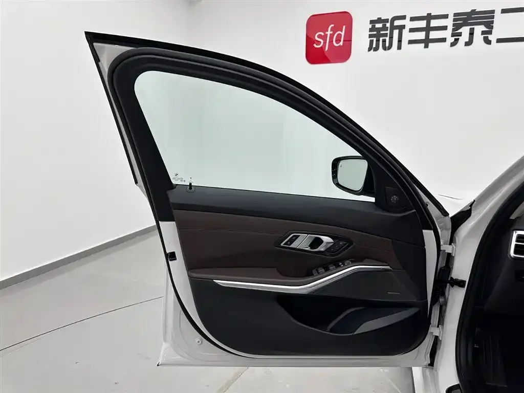 BMW i3 — фото 9