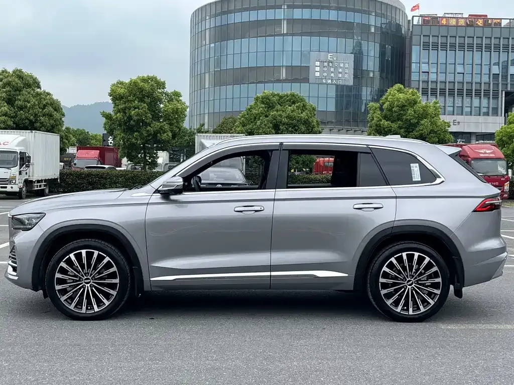 Geely Xingyue L — фото 4