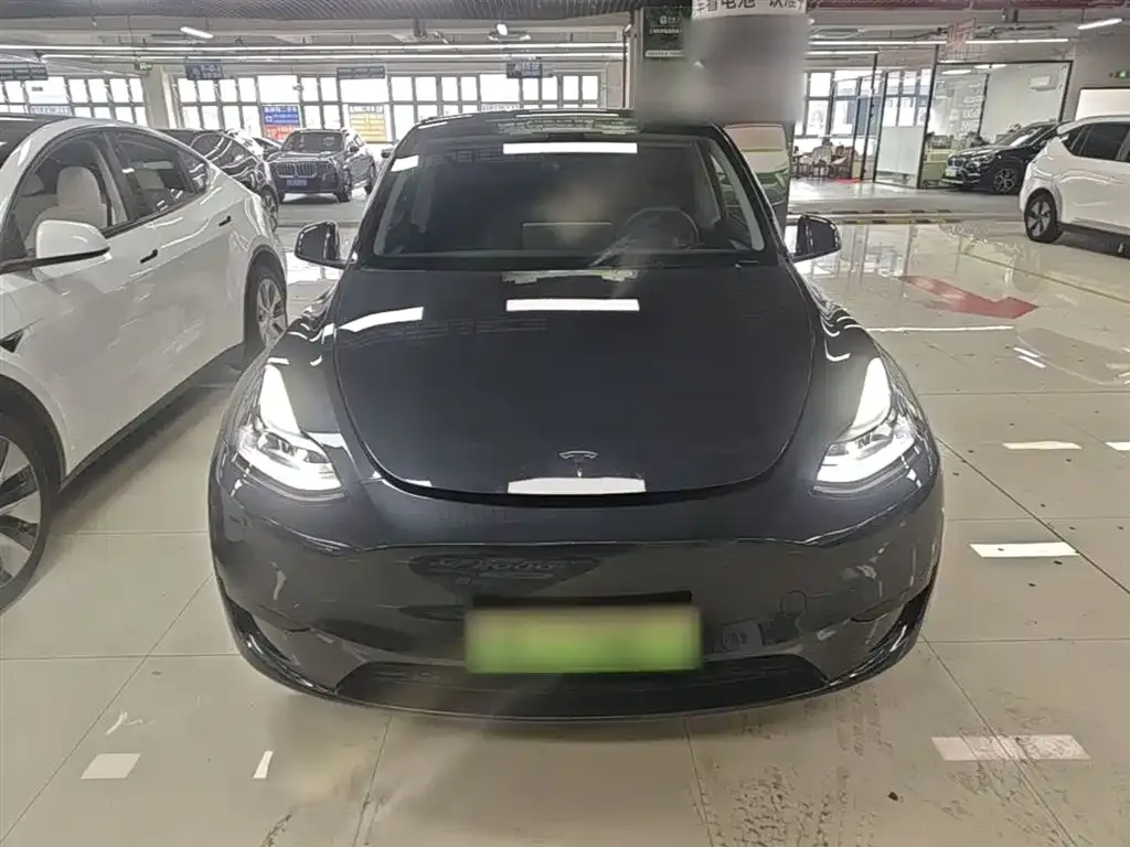 Tesla Model Y — фото 7