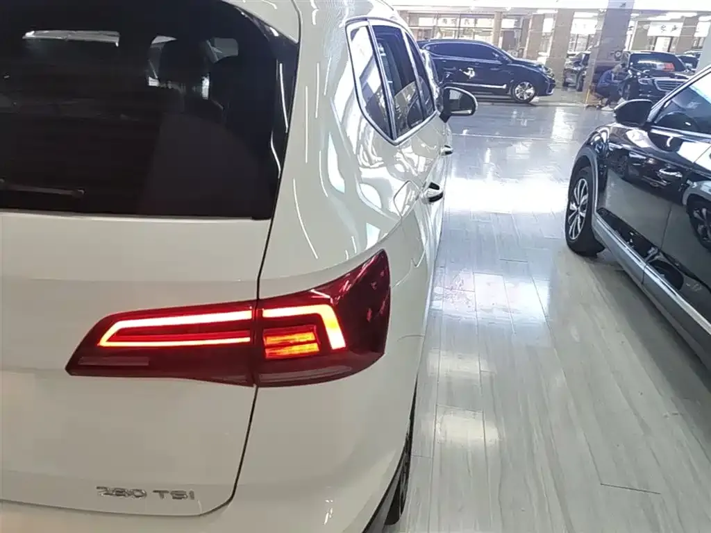 Volkswagen Tharu 2021 из CN, фото 3